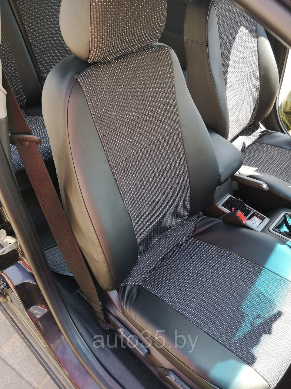 Автомобильные модельные чехлы Opel Vectra C sd/htb 2004-2008