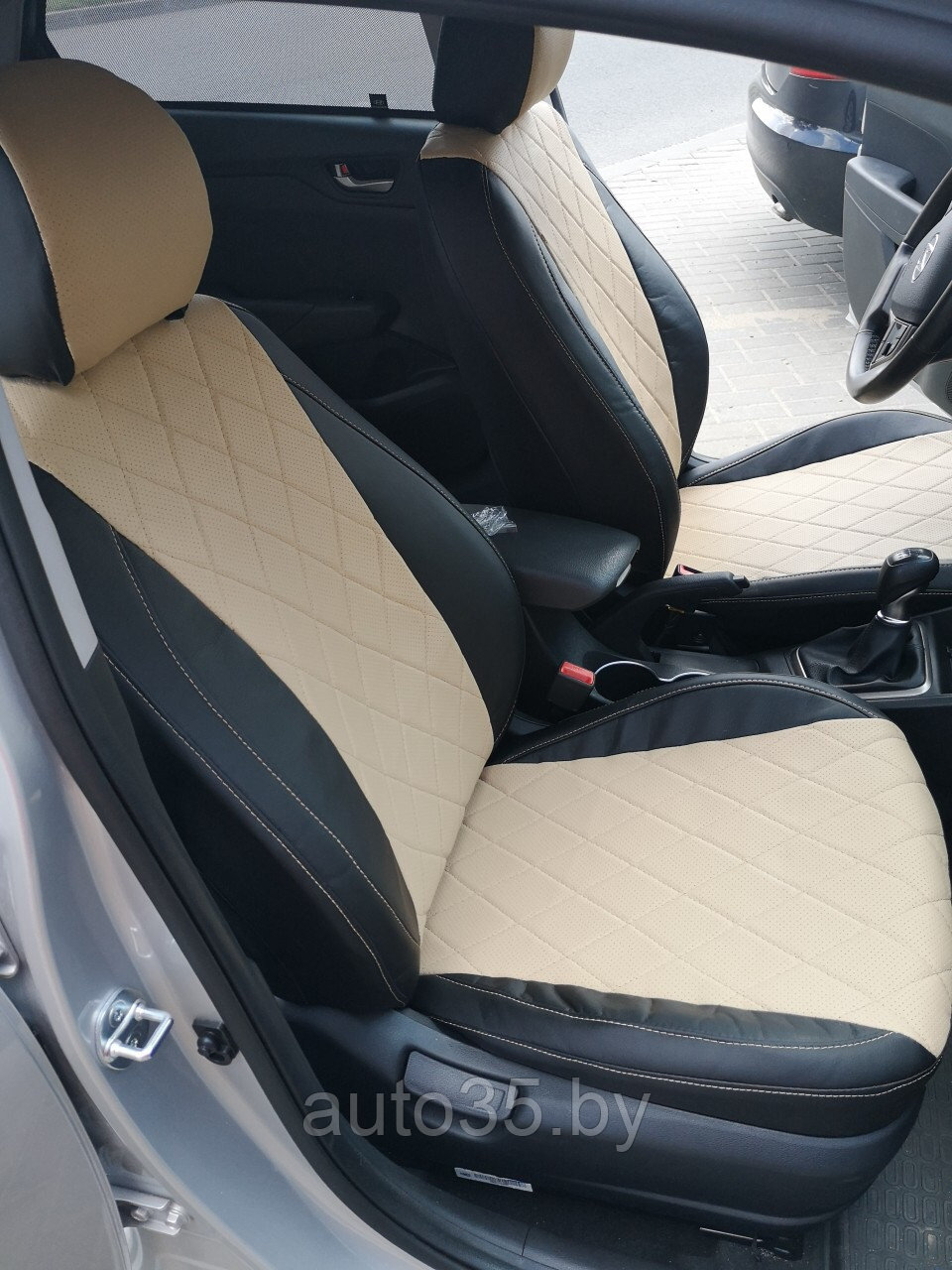 Автомобильные модельные чехлы Hyundai Solaris 2017-