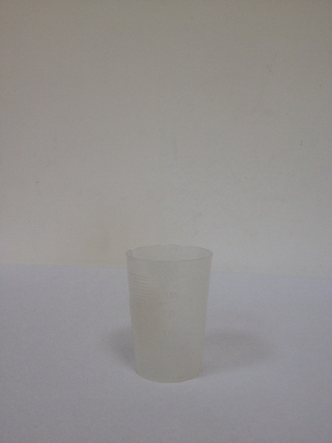 Стакан мерный пластмассовый для пищевых продуктов 300мл (ШхГхВ) 80х74х100 прозрачный - фото 1 - id-p113806949