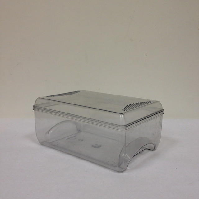 Контейнер пластиковый с крышкой для продуктов в холодильник - фото 1 - id-p113807160