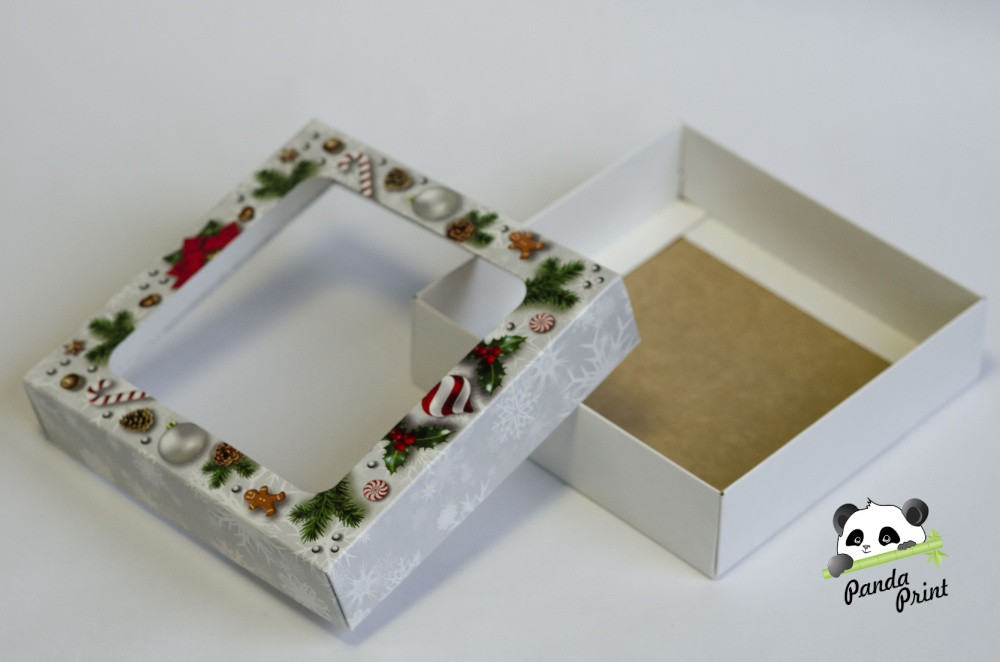 Коробка с прозрачным окном 100х100х30 Новогодняя (белое дно)