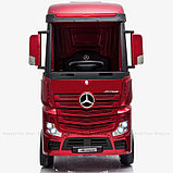 Детский электромобиль RiverToys Mercedes-Benz Actros 4WD HL358 (вишневый глянец) Лицензия, фото 5