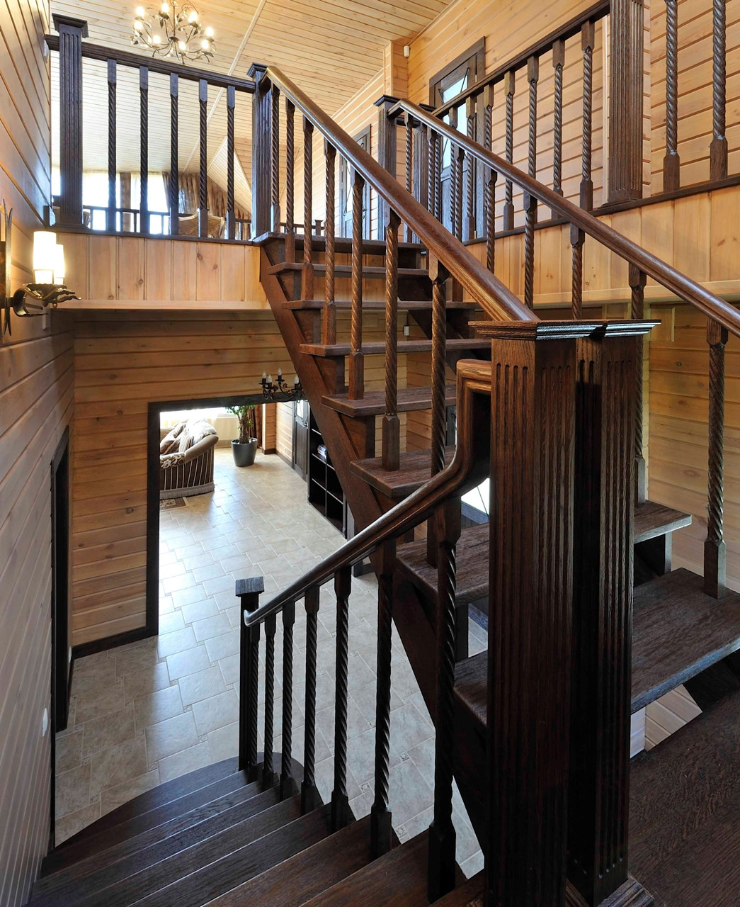 Лестница в деревянный дом на заказ - фото 1 - id-p6682518