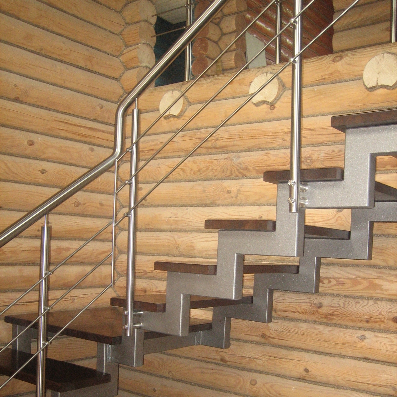 Лестницы из массива на металлических косоурах - фото 5 - id-p65441625