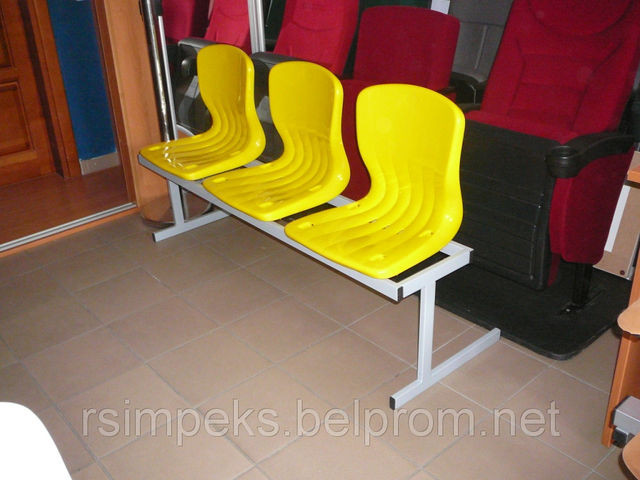 Пластиковое кресло на стальной опоре тройное. - фото 4 - id-p6701372