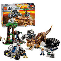 Конструктор Bela 10926 Dinosaur World Побег в гиросфере от карнотавра (аналог LEGO 75929) 593 детали