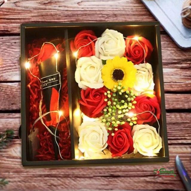 Розы из мыла в подарочной коробке с подсветкой - фото 5 - id-p114771880