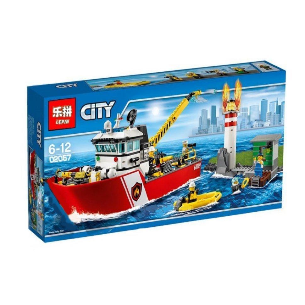 Конструктор Lepin City 02057 Пожарный катер 461 деталь аналог Lego City 60109