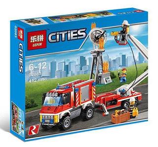 Конструктор Lepin 02083 Cities Грузовик пожарной команды 412 деталей аналог LEGO City 60111