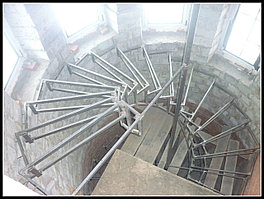 Металлокаркас винтовой лестницы модель 18