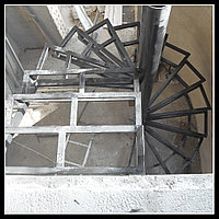 Металлокаркас для винтовой лестницы модель 32