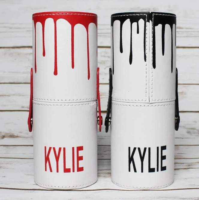 Набор кистей для макияжа в тубусе KYLIE RED/Black, RED/White 12 шт - фото 4 - id-p115842726