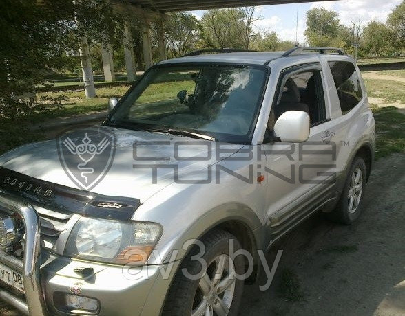 Ветровики Mitsubishi Pajero 3 3d 1999-2006; 4 3d 2006/ Митсубиси Паджеро (Cobra Tuning) - фото 2 - id-p60447866