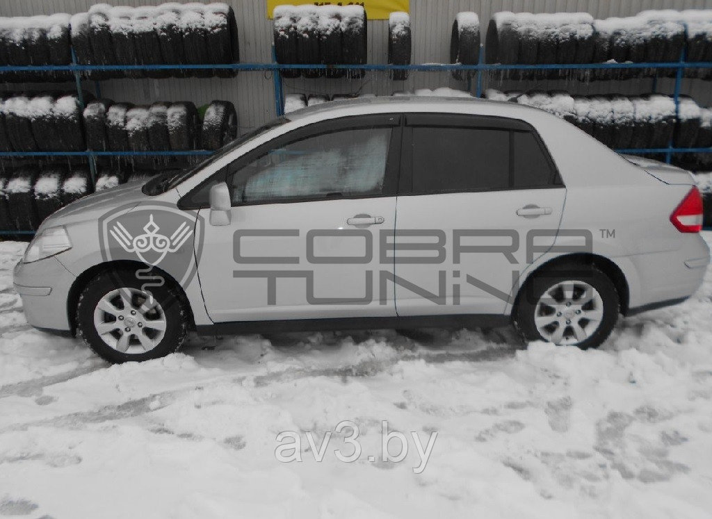 Ветровики Nissan Tiida седан (C11) 2004/ Нисcан Тиида (Cobra Tuning) - фото 2 - id-p60447957