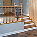 Деревянная лестница с кованым ограждением, фото 5