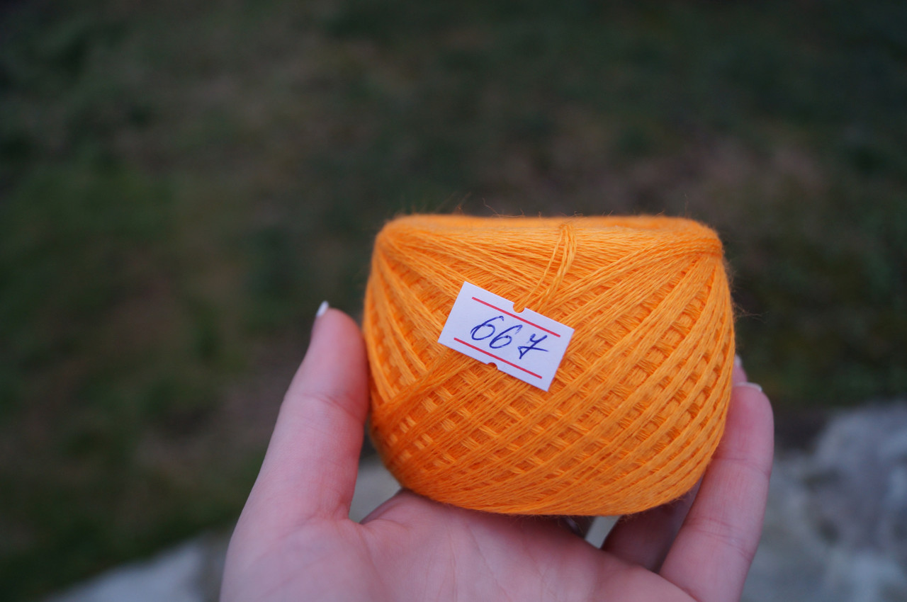 Слонимская пряжа цвет:667 оранжевый, 50 хлопок, 50 ПАН