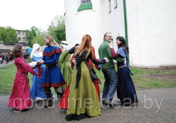 Средневековые танцы - фото 3 - id-p2494498