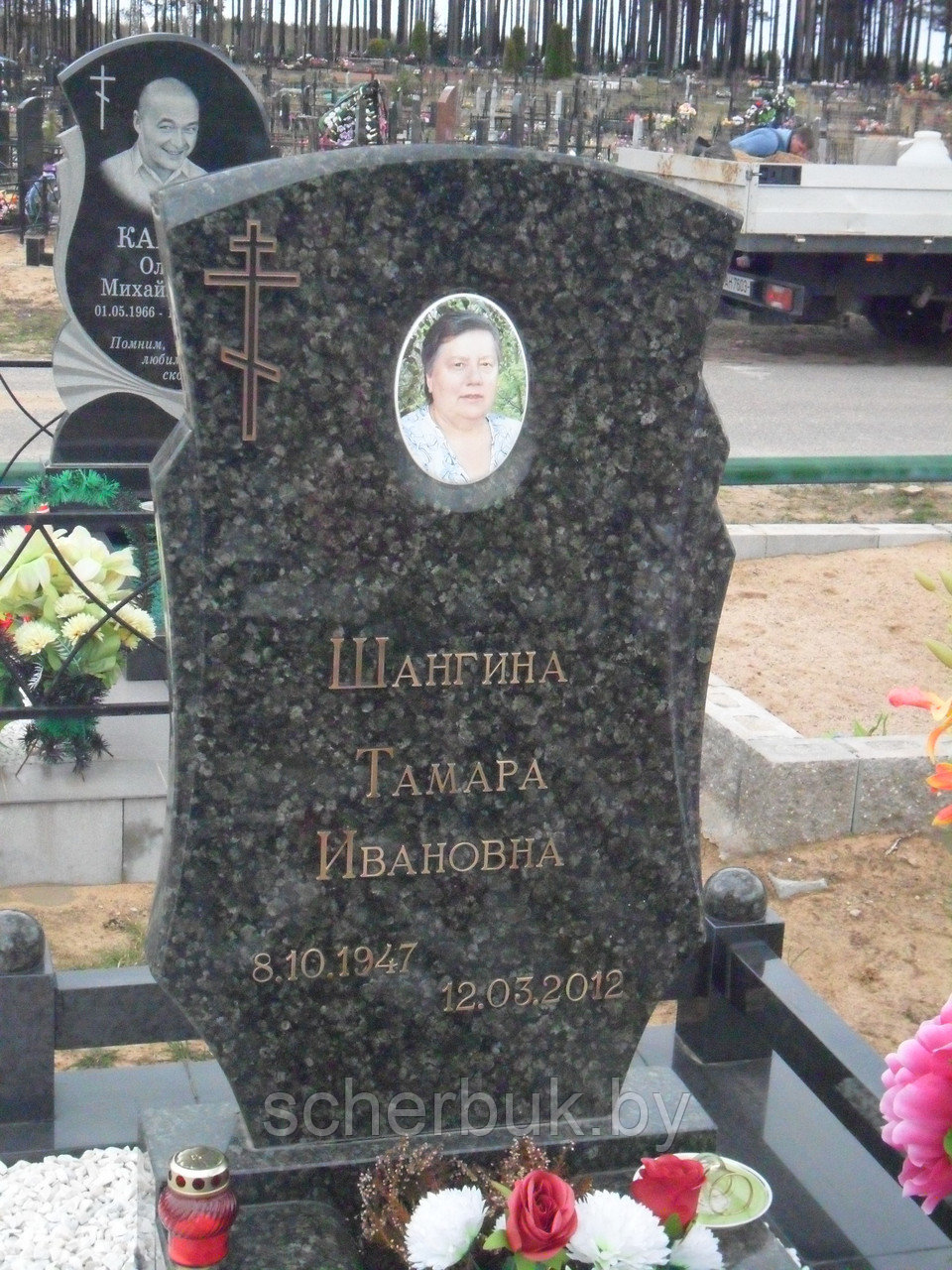 Памятник из Украинского гранита, Карельского гранита. - фото 7 - id-p2023835