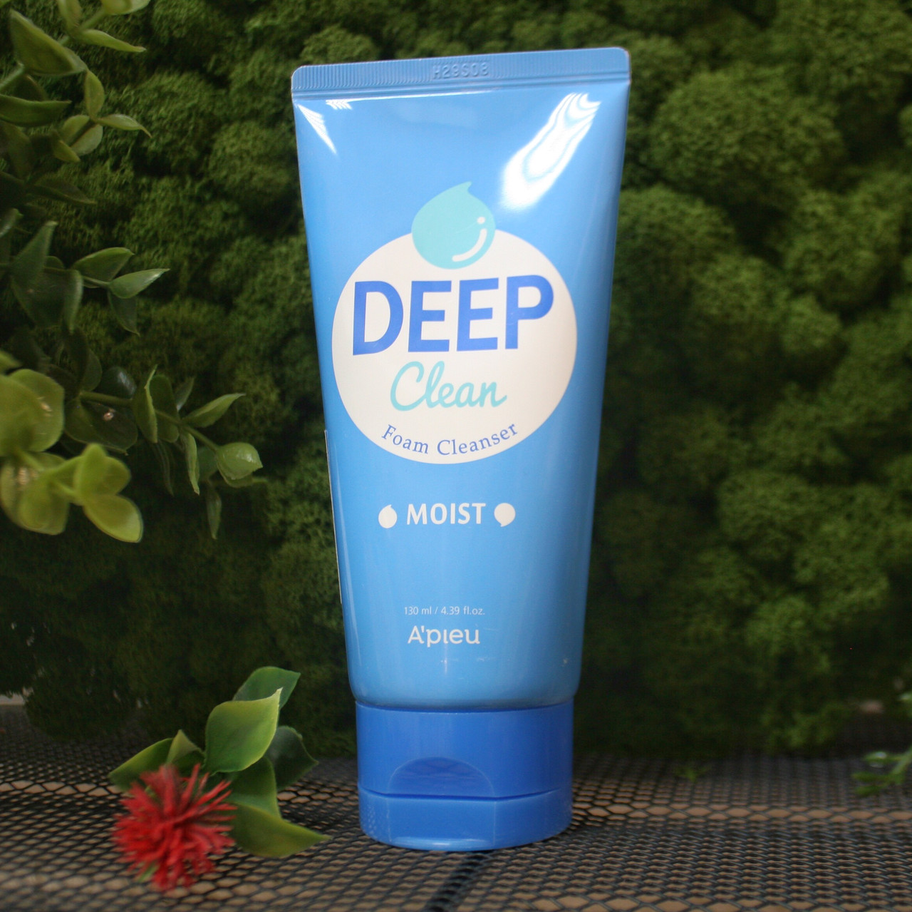 Пенка для умывания A'PIEU Deep Clean Foam Cleanser Moist, 130 мл.