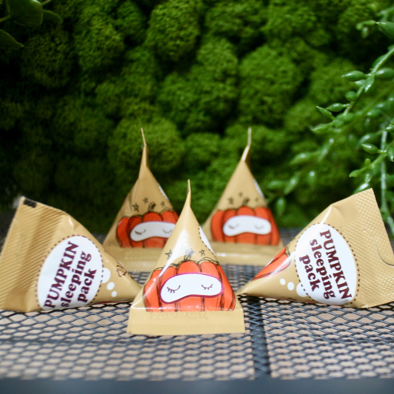 Энзимная тыквенная ночная маска с керамидами Too Cool For School Pumpkin Sleeping Pack, 2 мл./1 шт.
