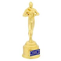 Фигурка Оскар "Лучший папа в мире" в коробке.