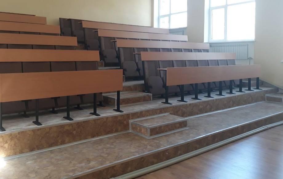 Кресло для лекционных и конференц залов Темпо-Факультет