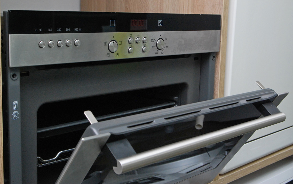 Компактный встраиваемый духовой шкаф с микроволновой печью Siemens HB84K550N Германия гарантия 6 месяцев - фото 4 - id-p117390739