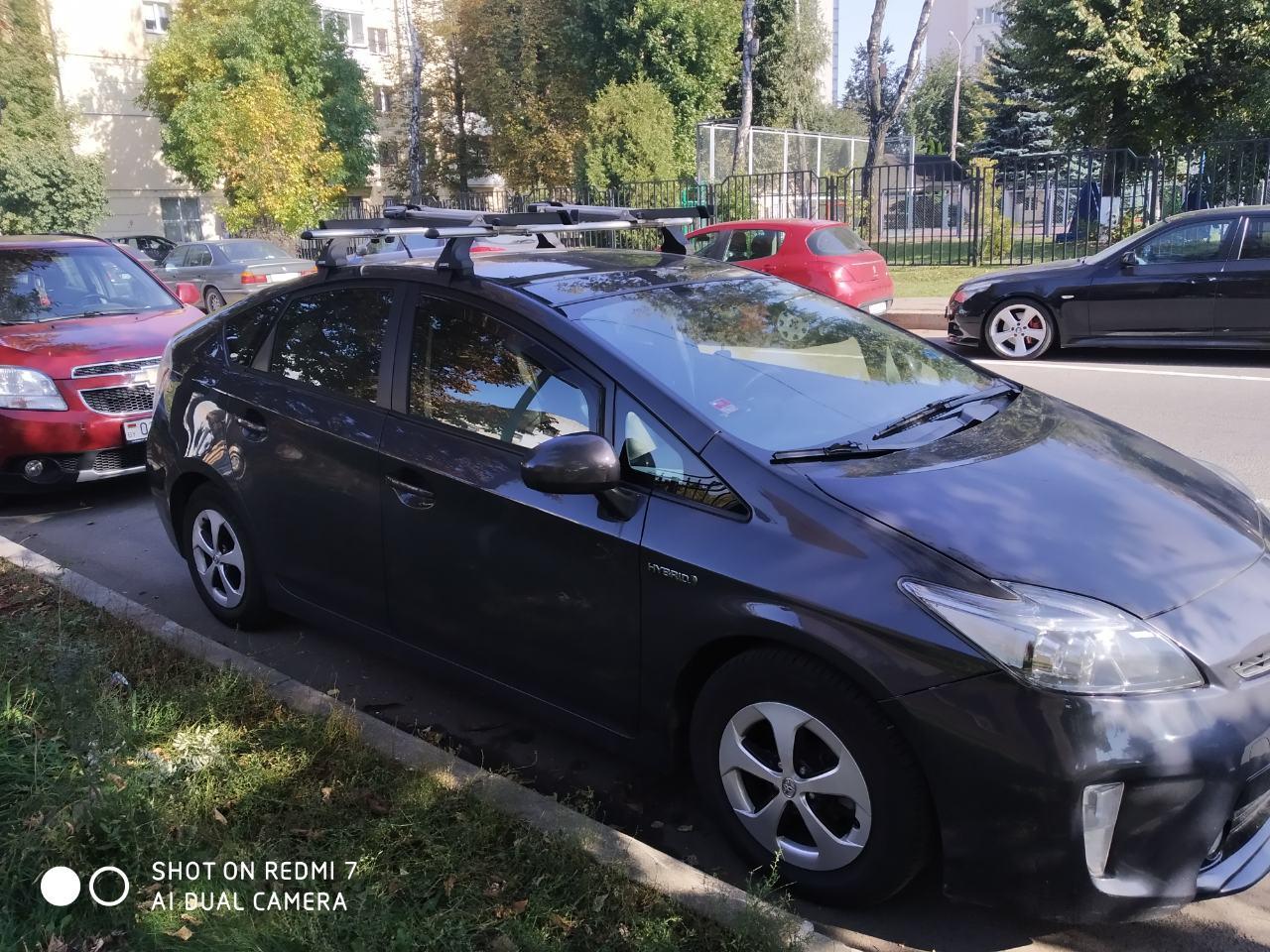 Багажник Атлант для Toyota Prius XW30 хетчбэк 2009-...  (аэродинамическая дуга)