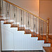 Деревянная лестница с кованым ограждением, фото 3