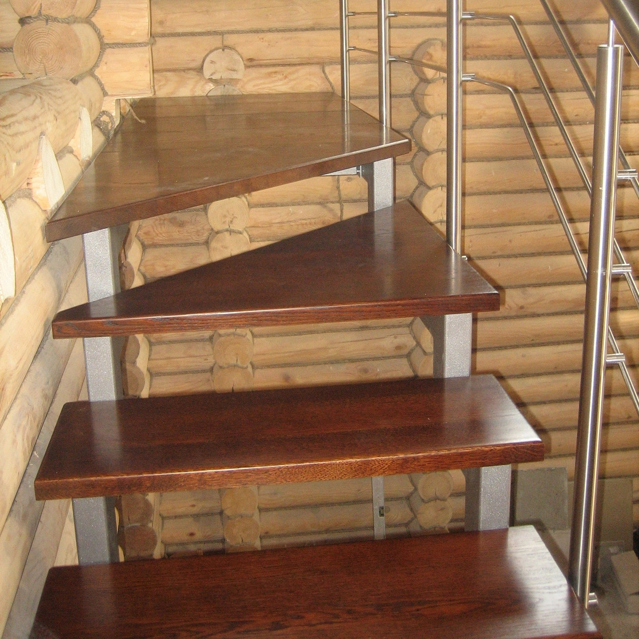 Лестницы на металлических косоурах из дуба - фото 3 - id-p117461176