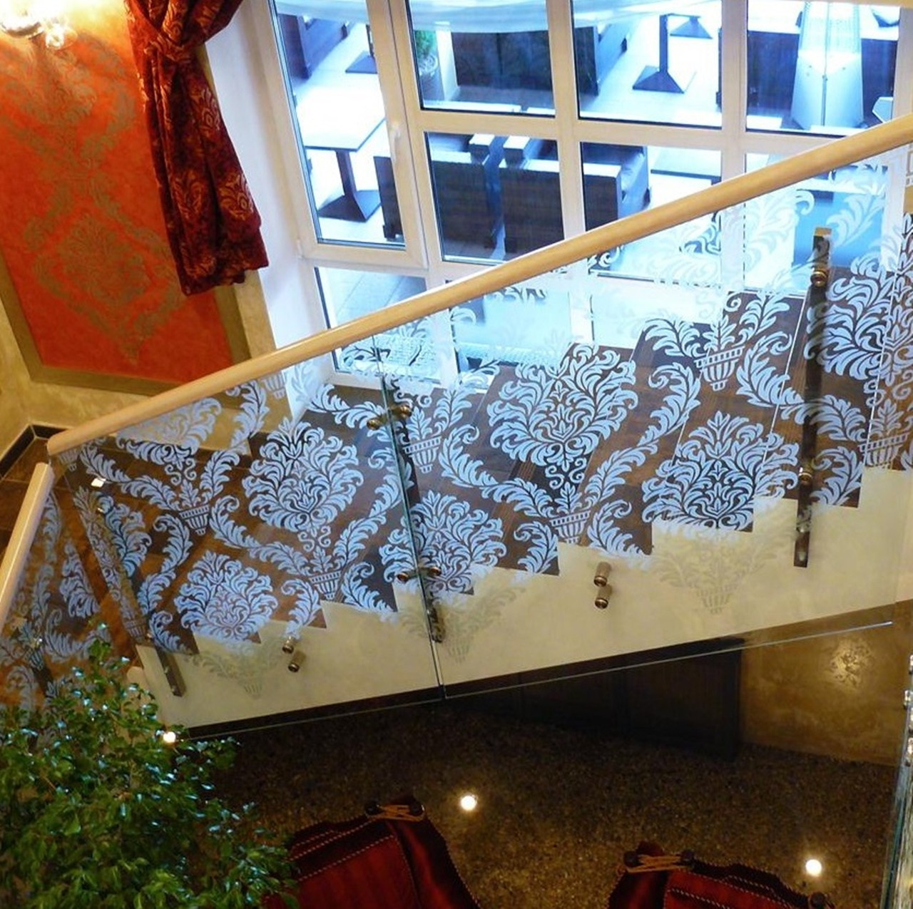 Ограждение маршевых лестниц из стекла под заказ - фото 4 - id-p117461259