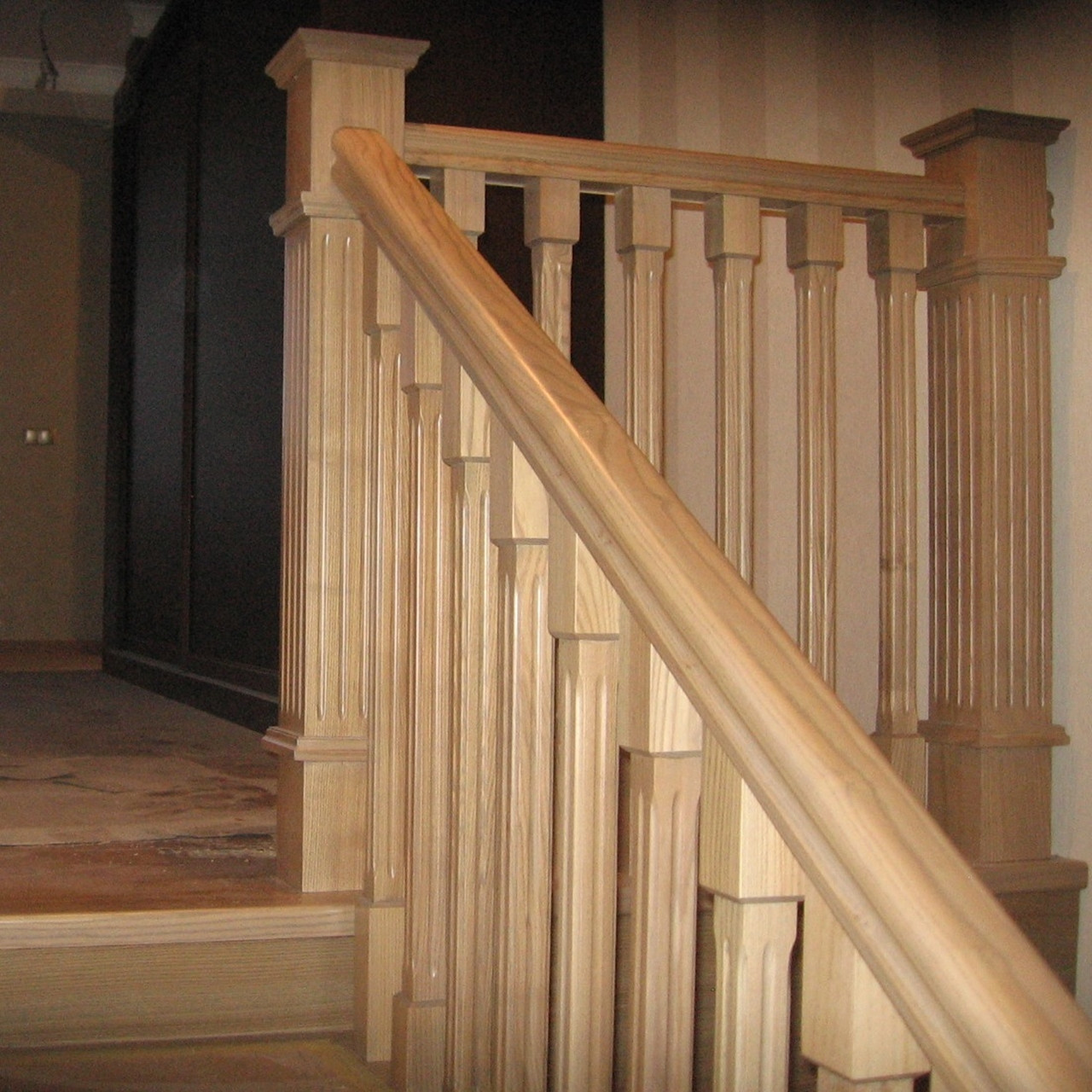 Изготовление лестниц из массива ясеня - фото 7 - id-p117461278