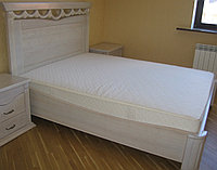 Кровать со спальным местом 2000 х 1800 мм. + 2 прикроватные тумбочки + туалетный столик
