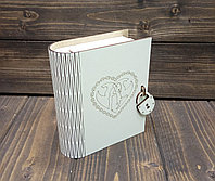 Книга-шкатулка №1, с гравировкой "Валентинка 3", цвет: белый