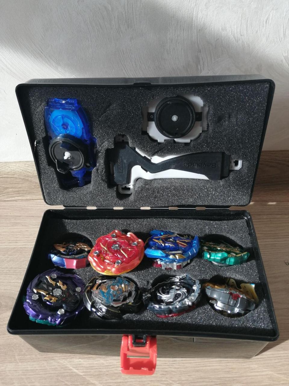 Игровой набор Бейблэйд (Beyblade) в чемодане (8 волчков). арт. 3348 - фото 2 - id-p117646996