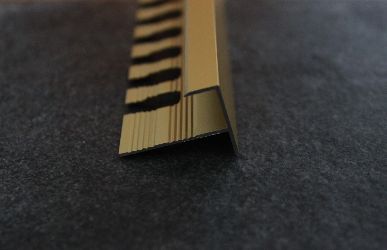 F образный профиль для плитки и ступеней 10мм золото 270см
