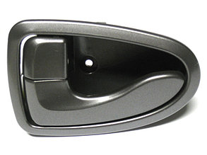Ручка Хендай Акцент внутренняя перед правая Hyundai Accent 2000-06г.