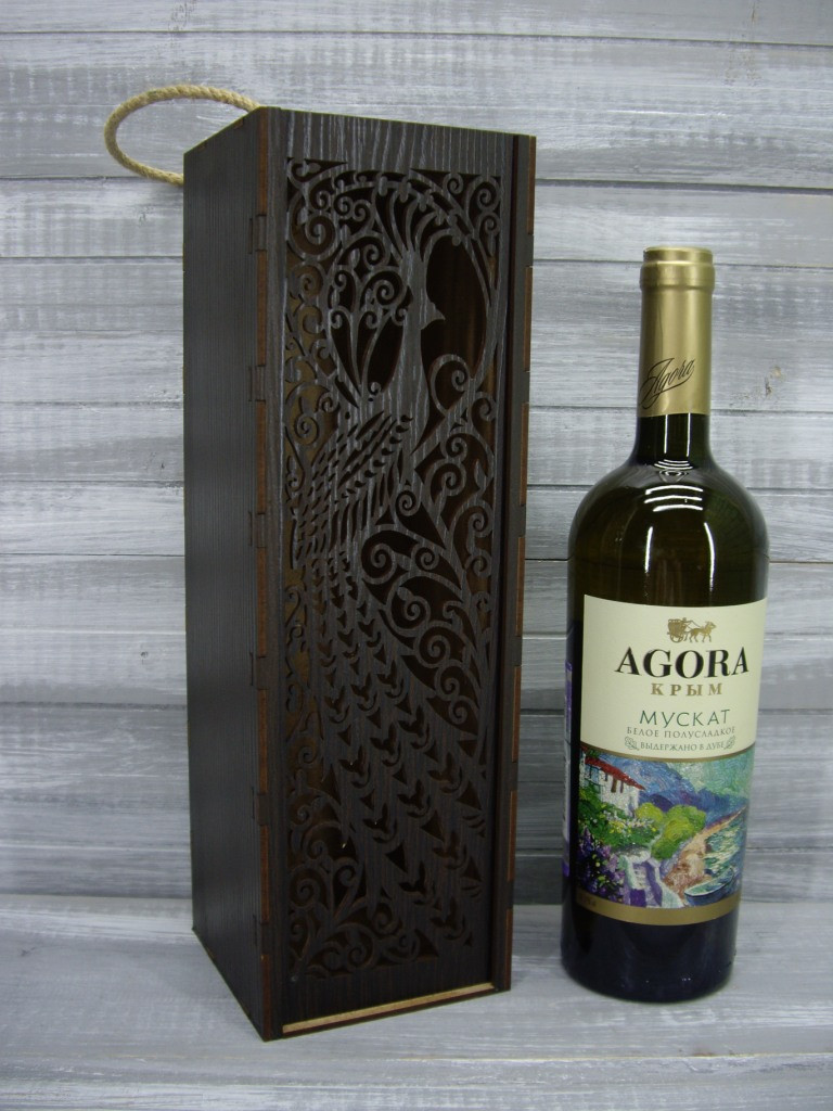 Пенал для вина с гравировкой "Павлин", цвет: венге