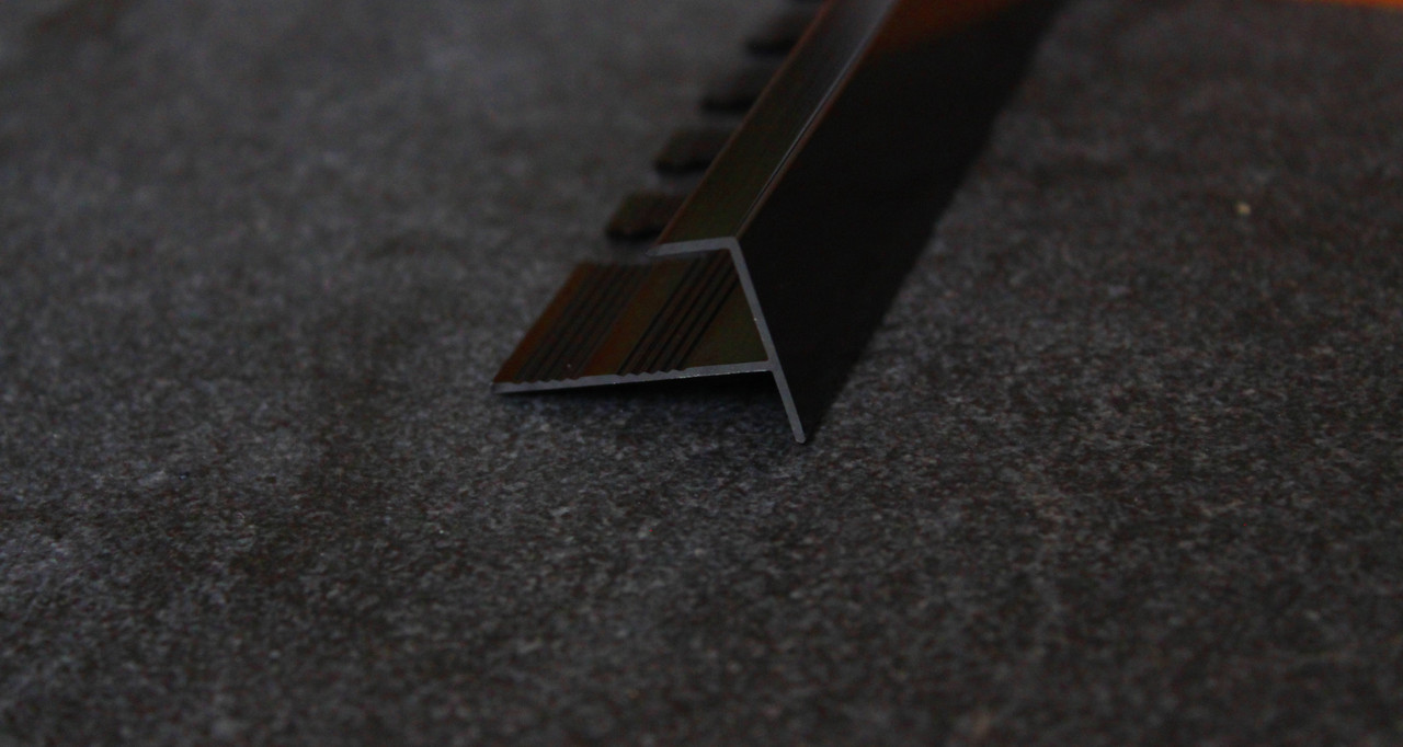 F образный профиль для плитки и ступеней 10мм бронза глянец 270 см. - фото 2 - id-p118943806
