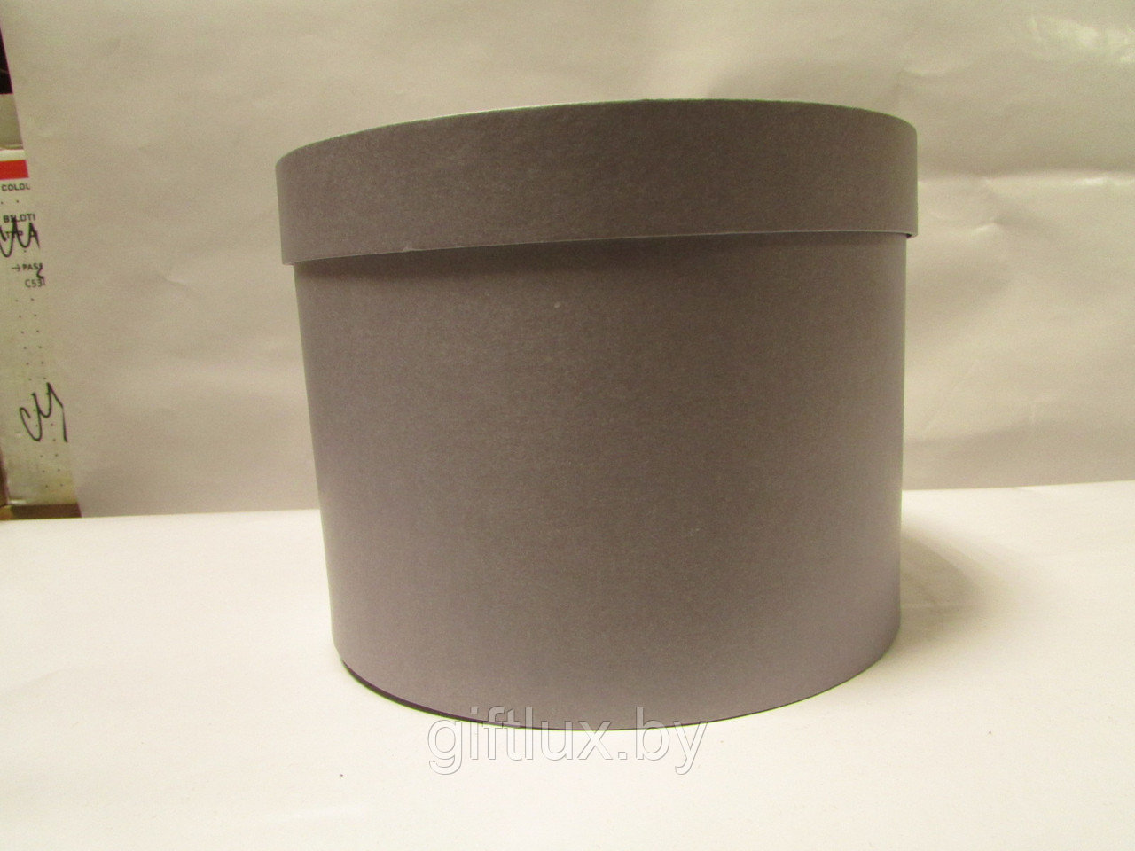 Коробка подарочная круглая "Однотон",15*10 см серебристо-серый