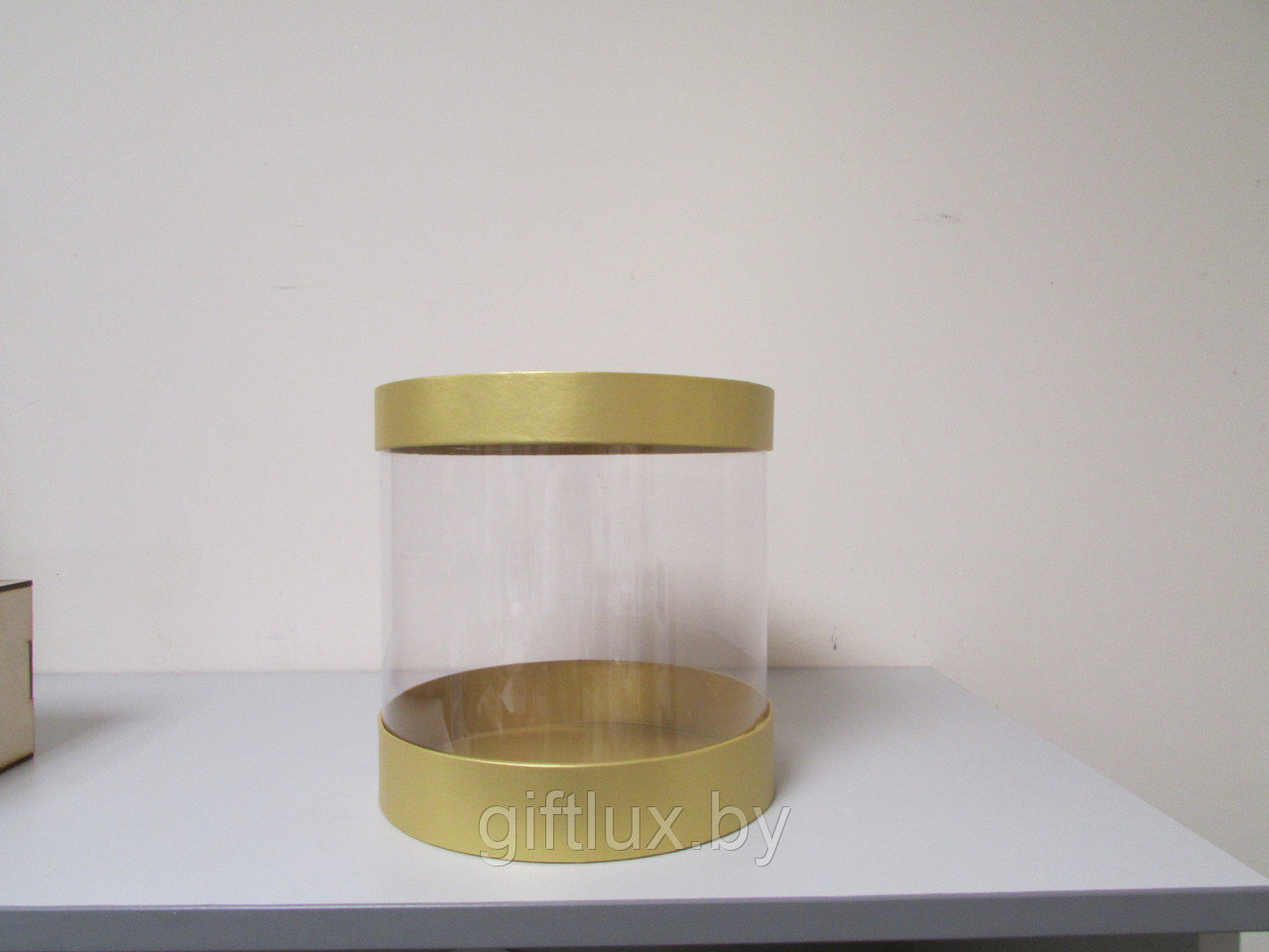 Коробка прозрачная круглая 20*20 см (Imitlin Pearl) золотистый