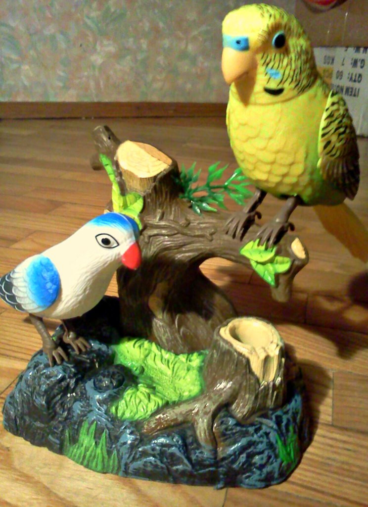 2 игрушечных попугая поют по очереди арт.815