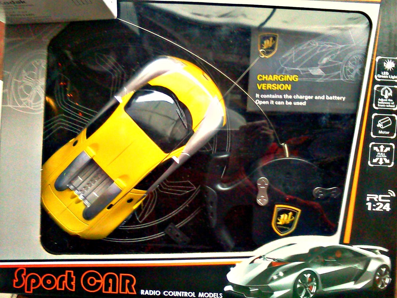 Машинка гоночная желтая на радиоуправлении на аккумкляторах - фото 4 - id-p7399240