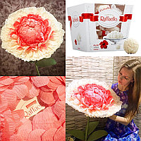 Коробка конфет "Raffaello" в огромном цветке., фото 1