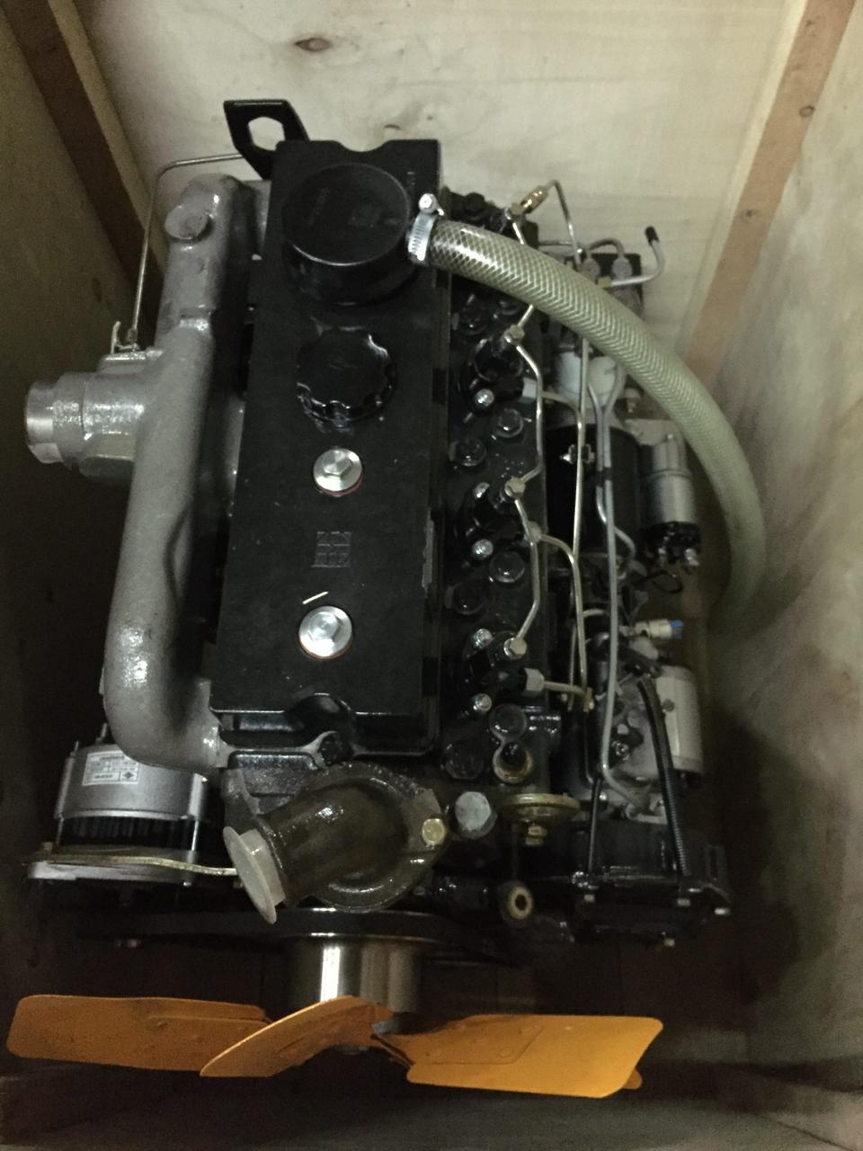 Двигатель Д3900 (двигатель болгарского погрузчика) / / 4-х (четырех) цилиндровый двигатель фото PERKINS - фото 1 - id-p119631696