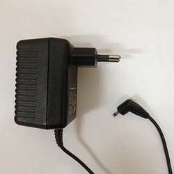 Адаптер питания AC/DC ADAPTOR Motorola FE3515 036E060 INPUT 230V 50Hz OUTPUT 3,6V 600mA