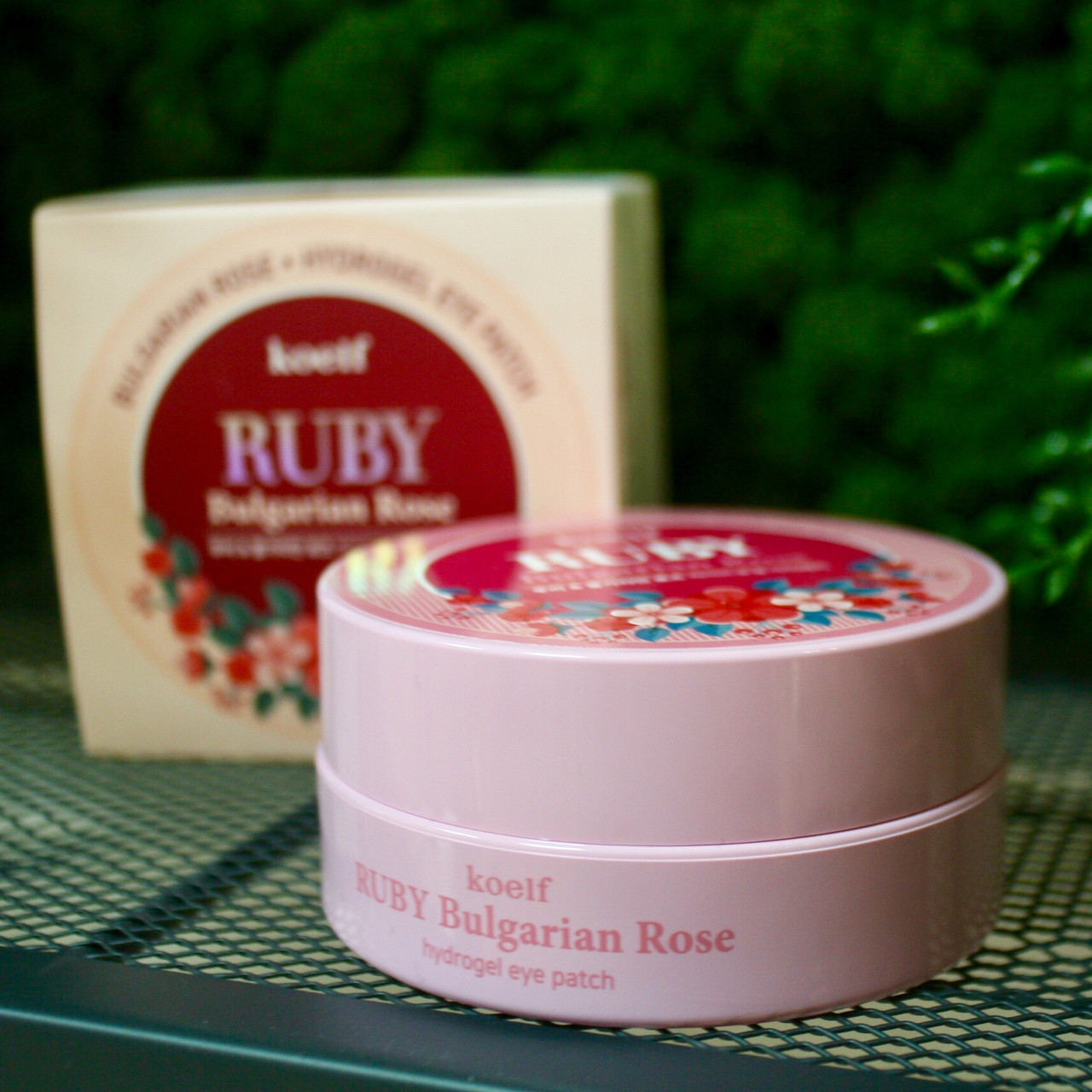 Гидрогелевые патчи для глаз Koelf Ruby Bulgarian Rose Hydrogel Eye Patch, 60 шт./30 применений - фото 2 - id-p118419586