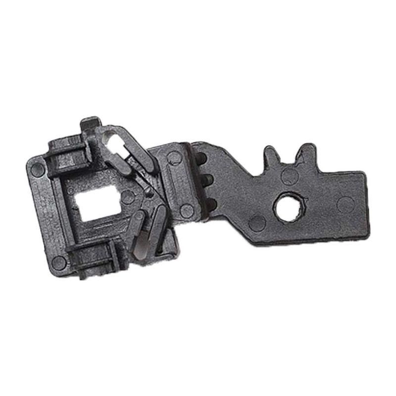 Направляющий держатель стеклоподъемника Nissan Primera P12 (2002-2008)