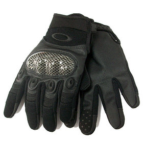 Перчатки Oakley Tactical со вставкой под карбон (черные).