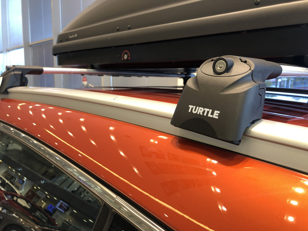 Багажник Turtle Air 2 серебристые  для BMW X3 с интегрированными рейлингами
